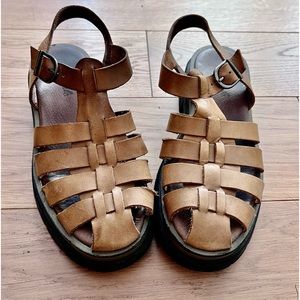 Free People Delaney Leather Lug Sole Fisherman Sandal